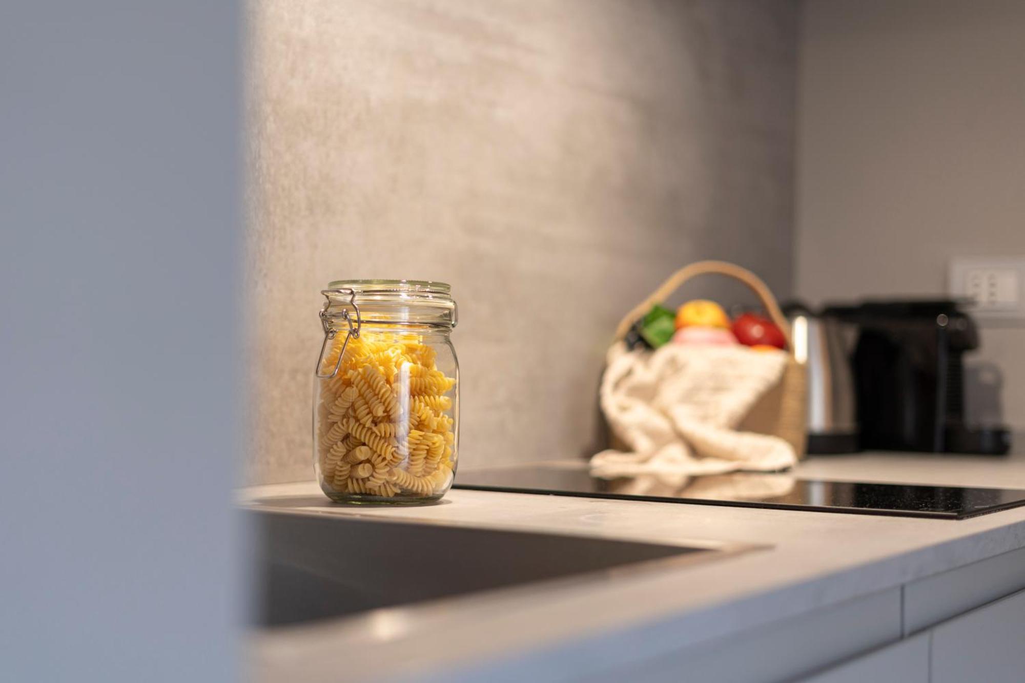 Design Studio - Piazzale Lodi - Porta Romana — Foto 1